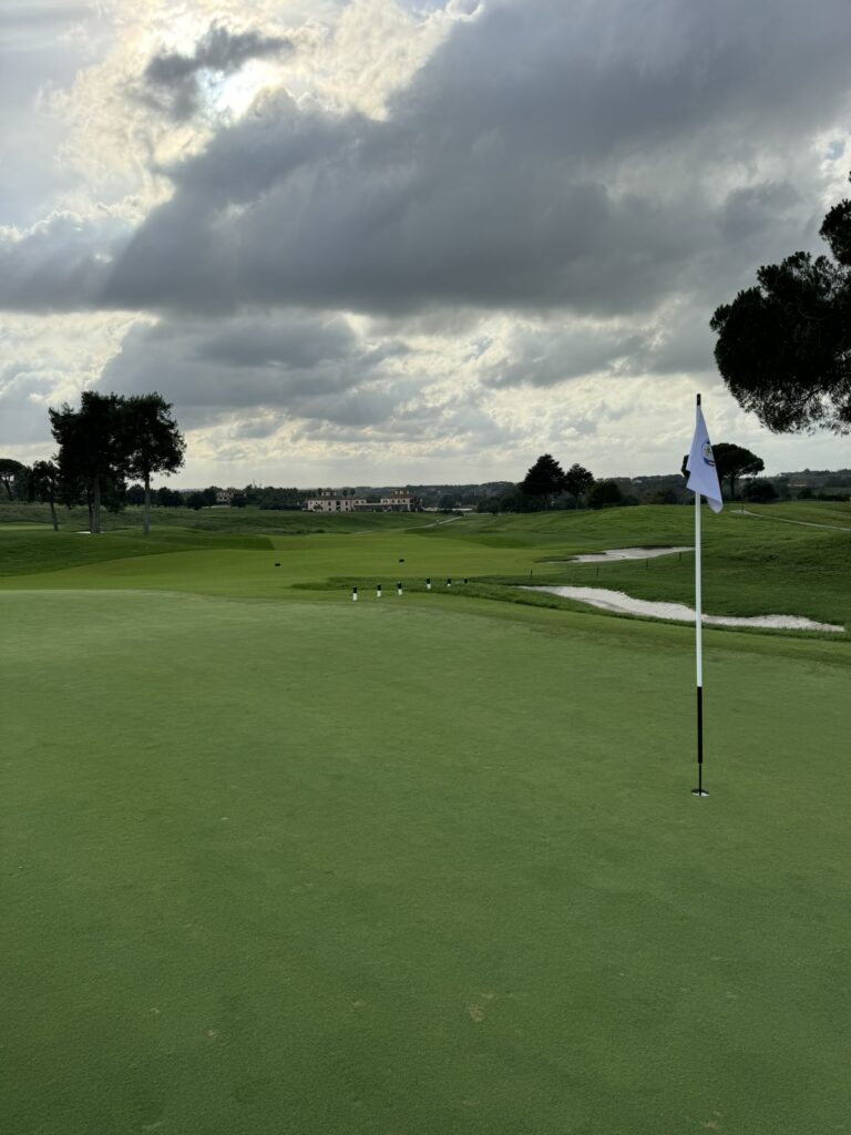 Rasen - pflege Golfplatz